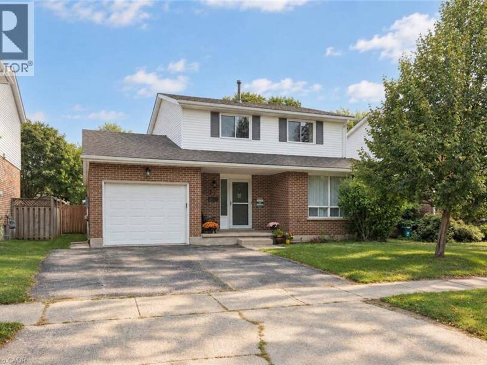 54 DELAVAN Drive, Cambridge, Ontario N1S 4S3