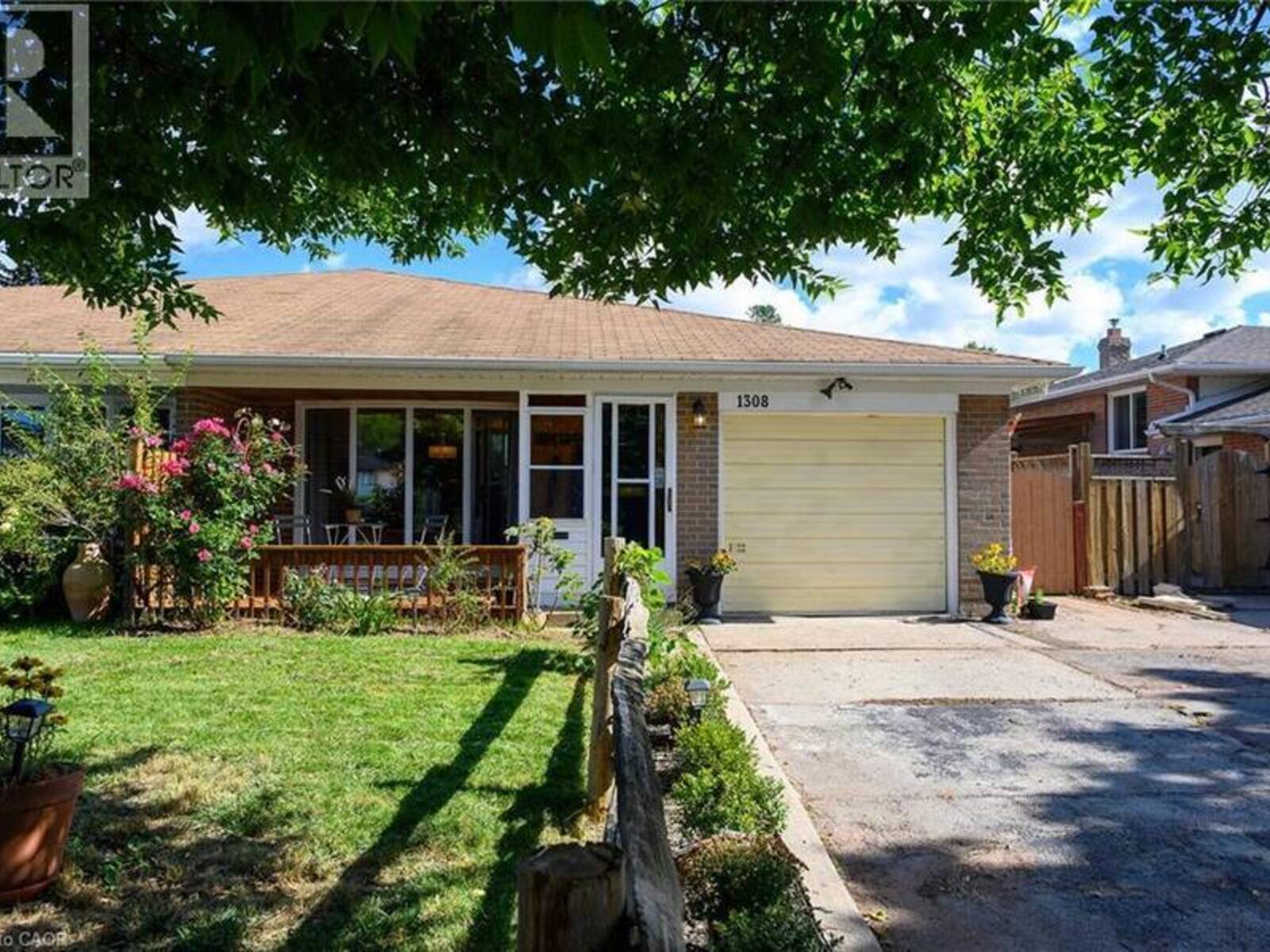1308 REDBANK Crescent, Oakville, Ontario L6H 1Y5
