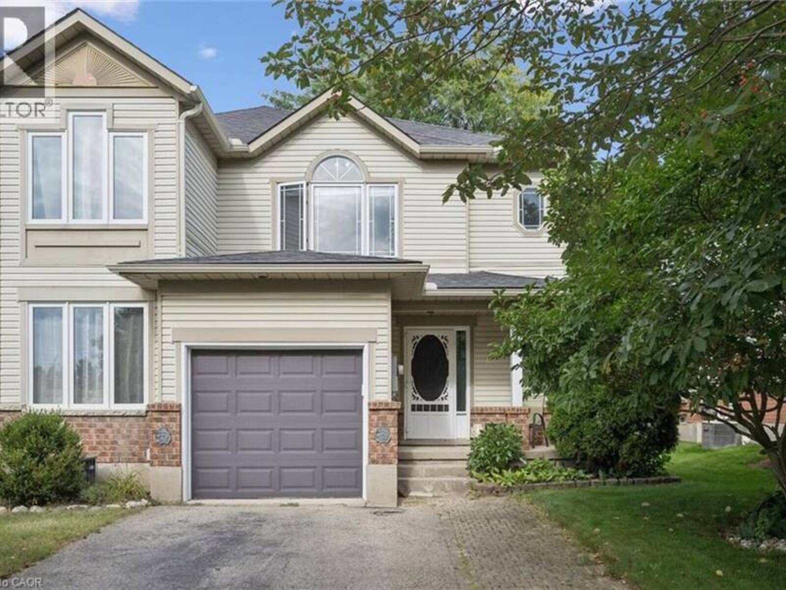154 SHADOW WOOD Court, Waterloo, Ontario N2K 3W4