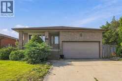 2 HEARTHSIDE Crescent | Hamilton Ontario | Slide Image Two