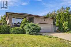 2 HEARTHSIDE Crescent | Hamilton Ontario | Slide Image Five