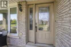 2 HEARTHSIDE Crescent | Hamilton Ontario | Slide Image Eight