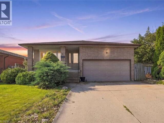 2 HEARTHSIDE Crescent Hamilton Ontario, L8E 4L6 - 3 Bedrooms Home For Sale
