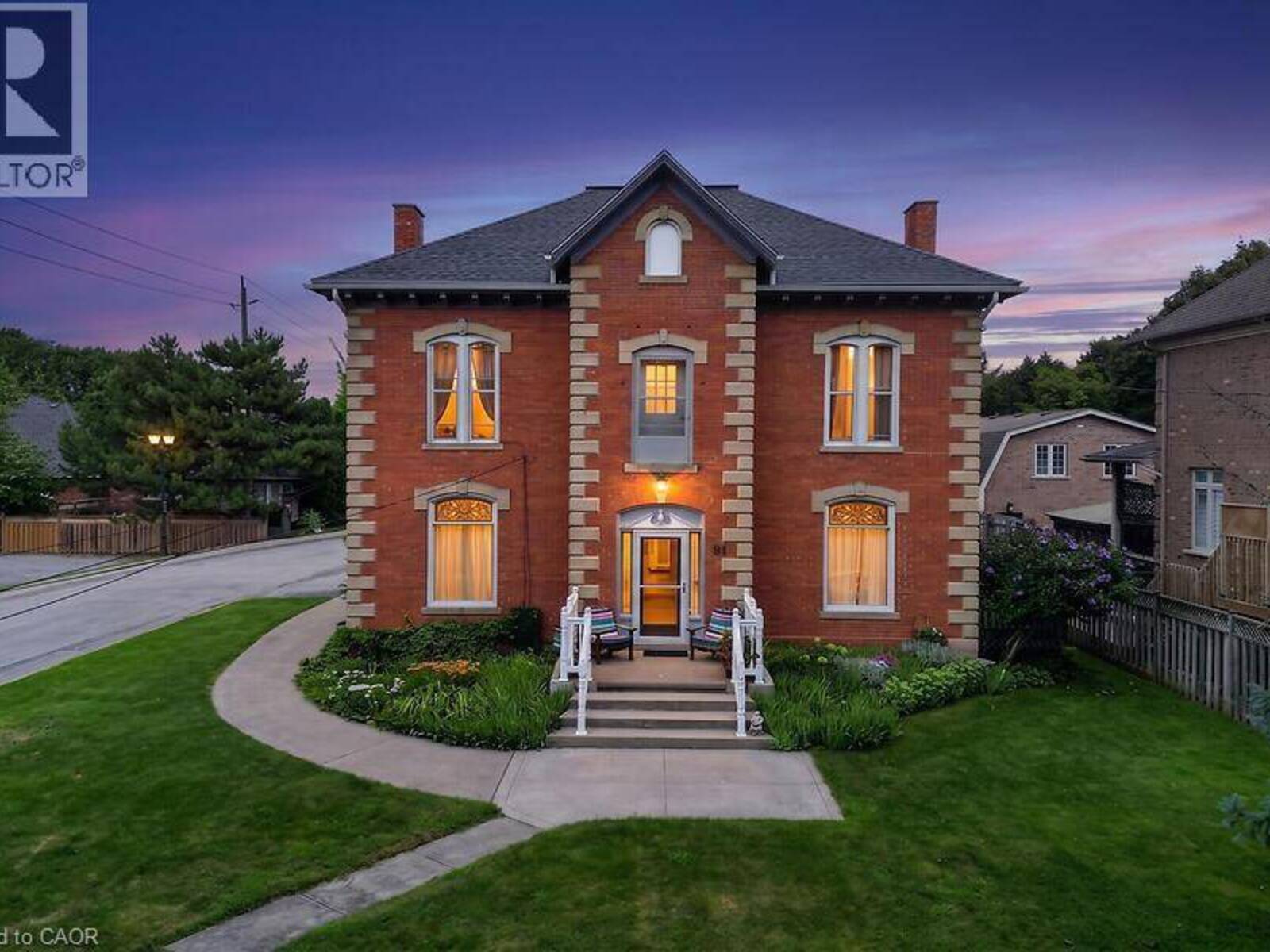 91 MAIN Street E, Grimsby, Ontario L3M 1N6