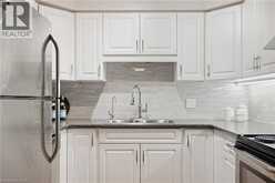 541 OLD ABBEY Court Unit# B | Waterloo Ontario | Slide Image Seven