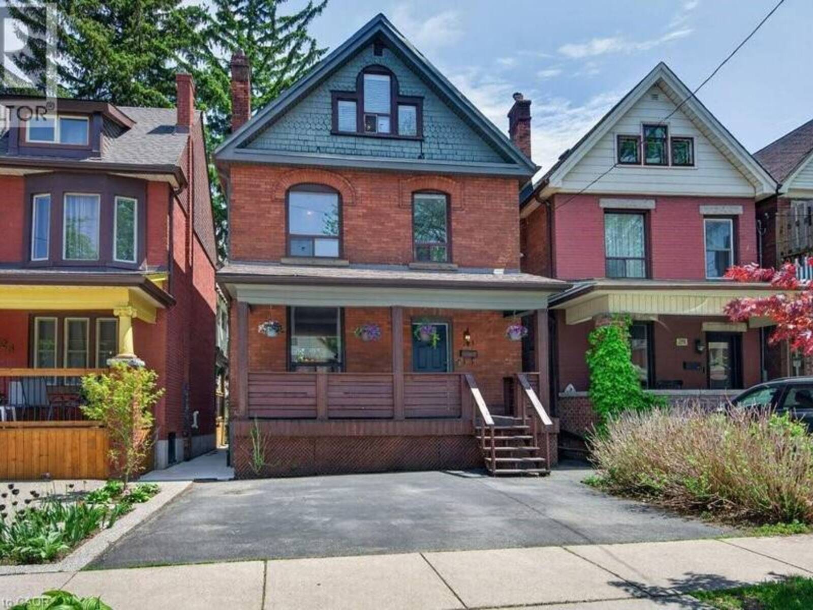 225 PROSPECT Street S, Hamilton, Ontario L8M 2Z6