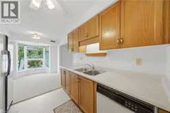 416 LIMERIDGE Road E Unit# 303 | Hamilton Ontario | Slide Image Twelve