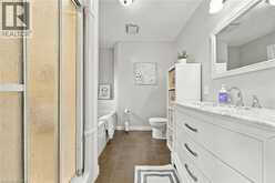 9793 DICKENSON Road W | Hamilton Ontario | Slide Image Thirty