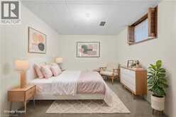 137 PICTON Street E | Hamilton Ontario | Slide Image Nineteen