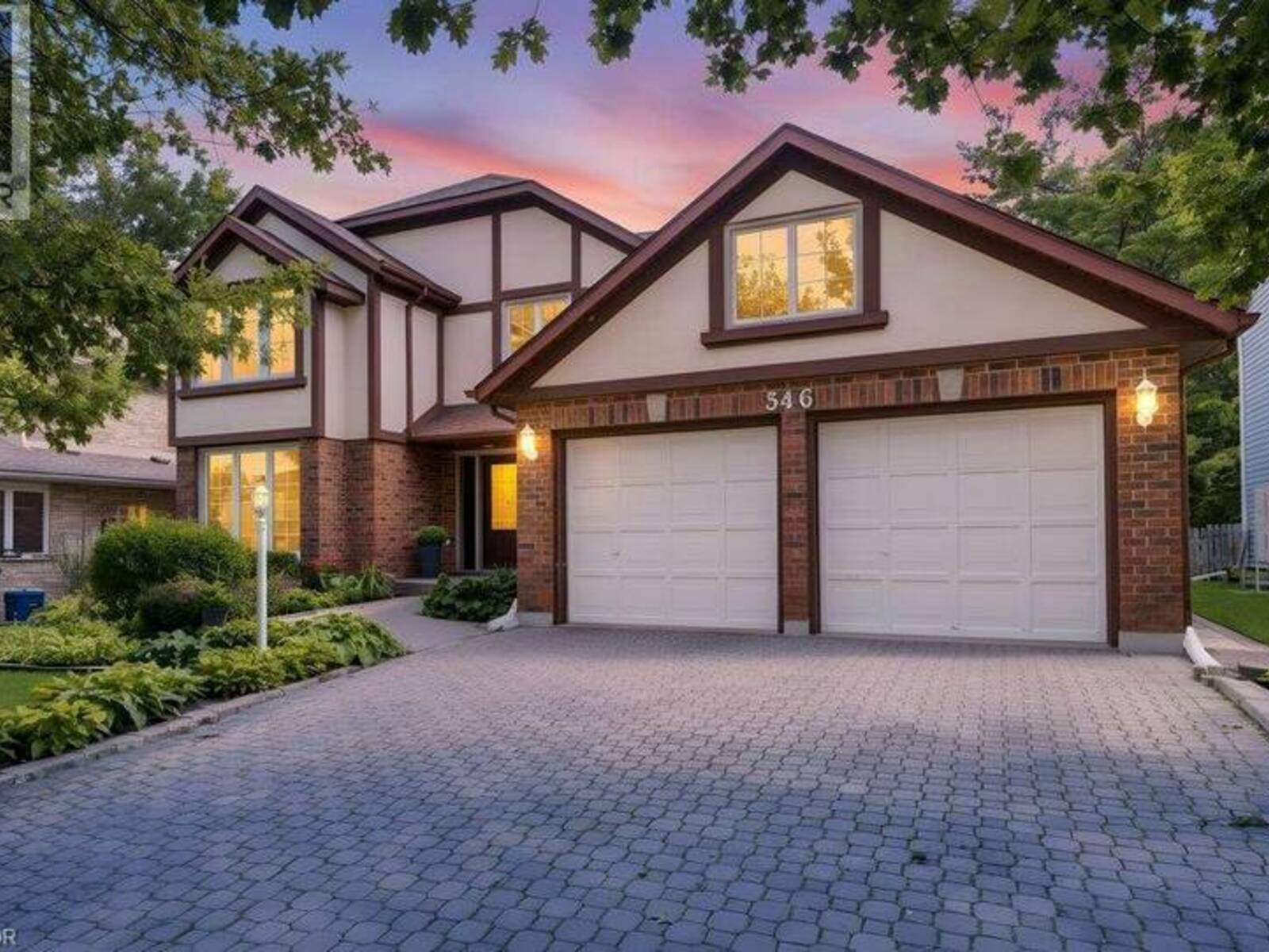 546 SANDBROOKE Court, Waterloo, Ontario N2T 2H4
