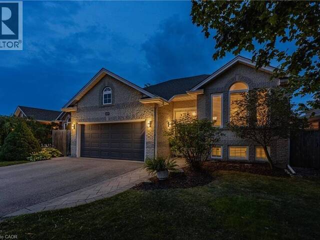457 EASTBRIDGE Boulevard Waterloo Ontario, N2K 3Y4 - Property For Sale