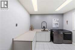 7775 ST. AUGUSTINE Crescent | Niagara Falls Ontario | Slide Image Twelve