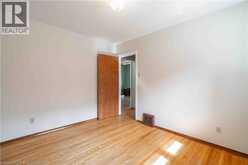 215 ROSEDALE Avenue | Hamilton Ontario | Slide Image Sixteen