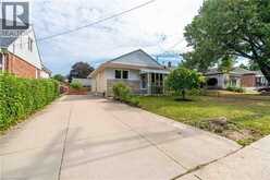 215 ROSEDALE Avenue | Hamilton Ontario | Slide Image Three