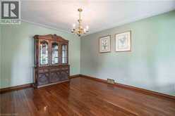 215 ROSEDALE Avenue | Hamilton Ontario | Slide Image Seven