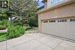 83 PORTSMOUTH Crescent | Ancaster Ontario | Slide Image Five