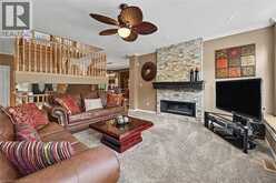 83 PORTSMOUTH Crescent | Ancaster Ontario | Slide Image Nine