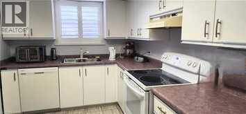 19 LAKE Avenue S Unit# 204 | Hamilton Ontario | Slide Image Twelve