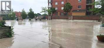 19 LAKE Avenue S Unit# 204 | Hamilton Ontario | Slide Image Nineteen