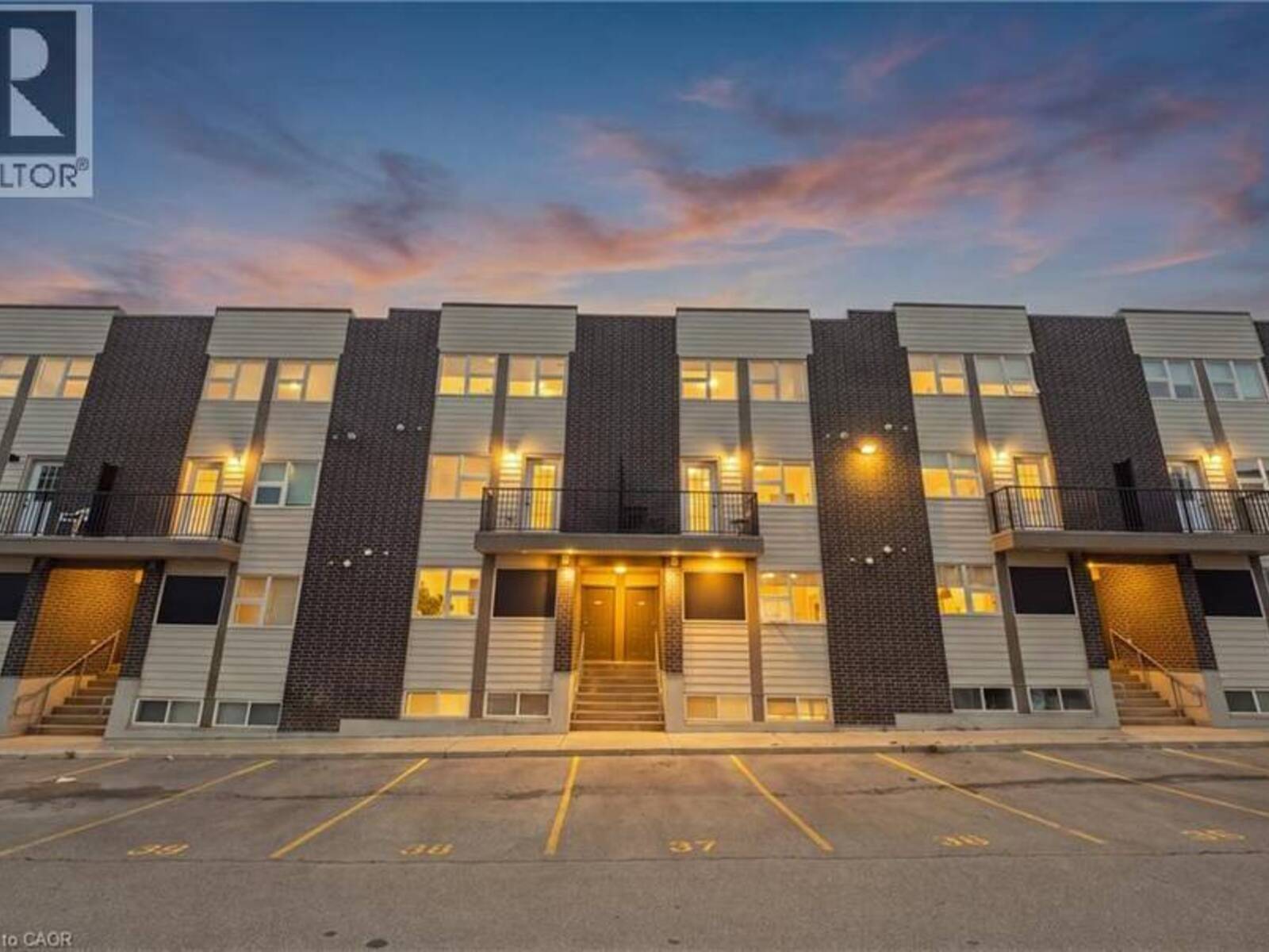 338 ALBERT Street Unit# 119, Waterloo, Ontario N2L 3T8