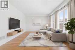 35 ROYAL COACHMAN Way | Hamilton Ontario | Slide Image Sixteen