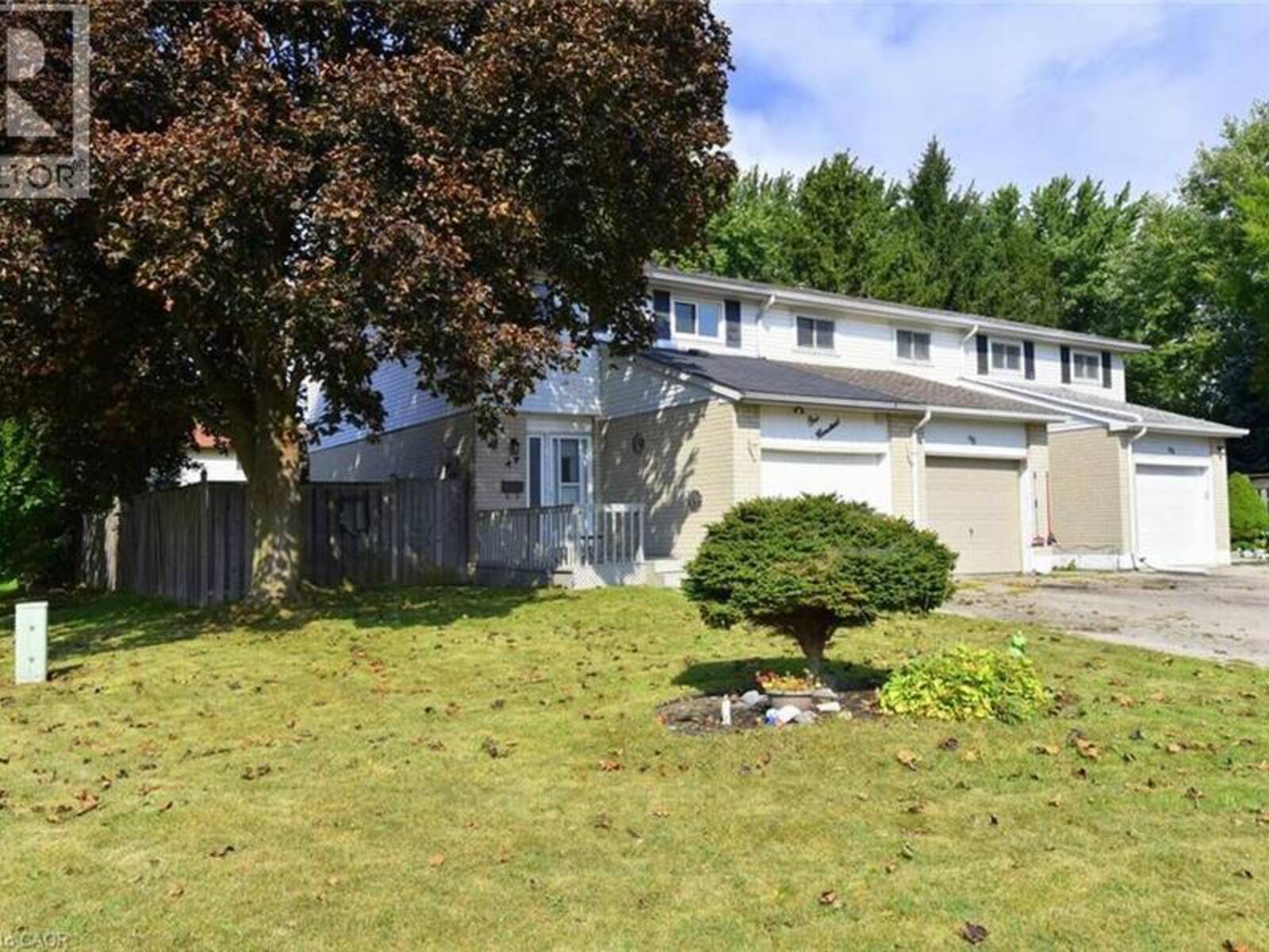 100 GOLDEN ORCHARD Drive, Hamilton, Ontario L9C 6J5