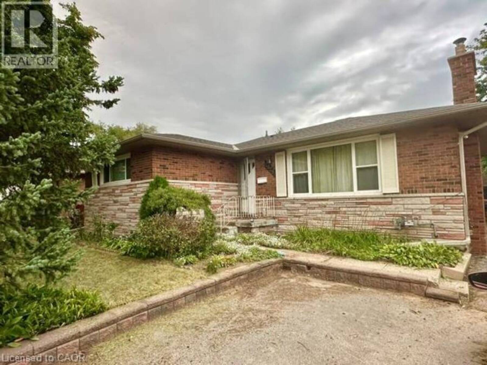 2428 EILEEN Drive, Burlington, Ontario L7R 1M8