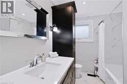 15 CLEARWATER Drive | Hamilton Ontario | Slide Image Fifteen
