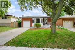 15 CLEARWATER Drive | Hamilton Ontario | Slide Image Two