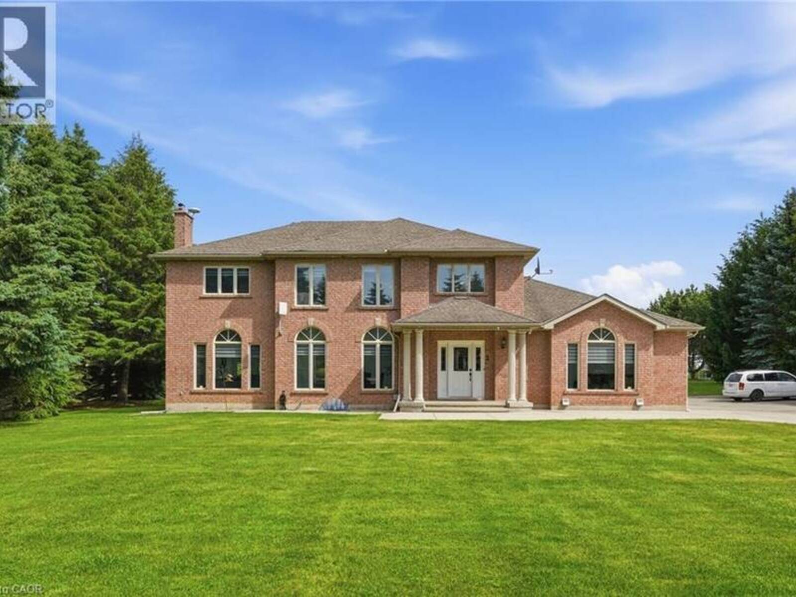 2 CURRIE Drive, Puslinch, Ontario N0B 2C0