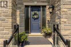 72 POND VIEW Gate | Waterdown Ontario | Slide Image Thirty-six