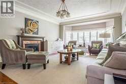 2 OAK KNOLL Drive | Hamilton Ontario | Slide Image Nine