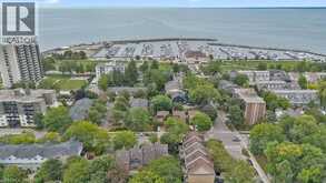 2331 MARINE Drive | Oakville Ontario | Slide Image Forty