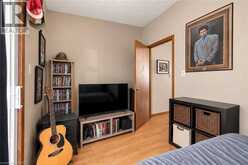 26 RENFREW Street E | Caledonia Ontario | Slide Image Eleven