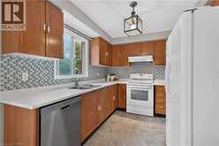 3222 WENTWORTH Street | Burlington Ontario | Slide Image Fifteen
