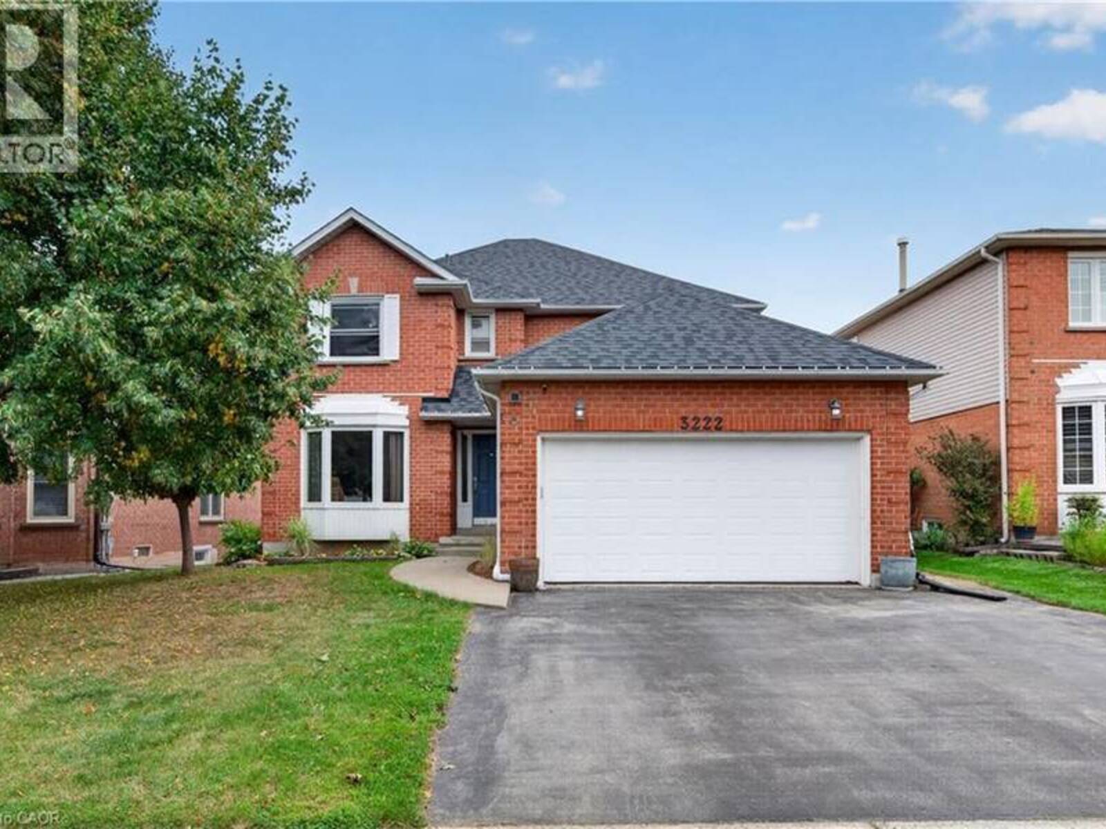 3222 WENTWORTH Street, Burlington, Ontario L7M 2N4