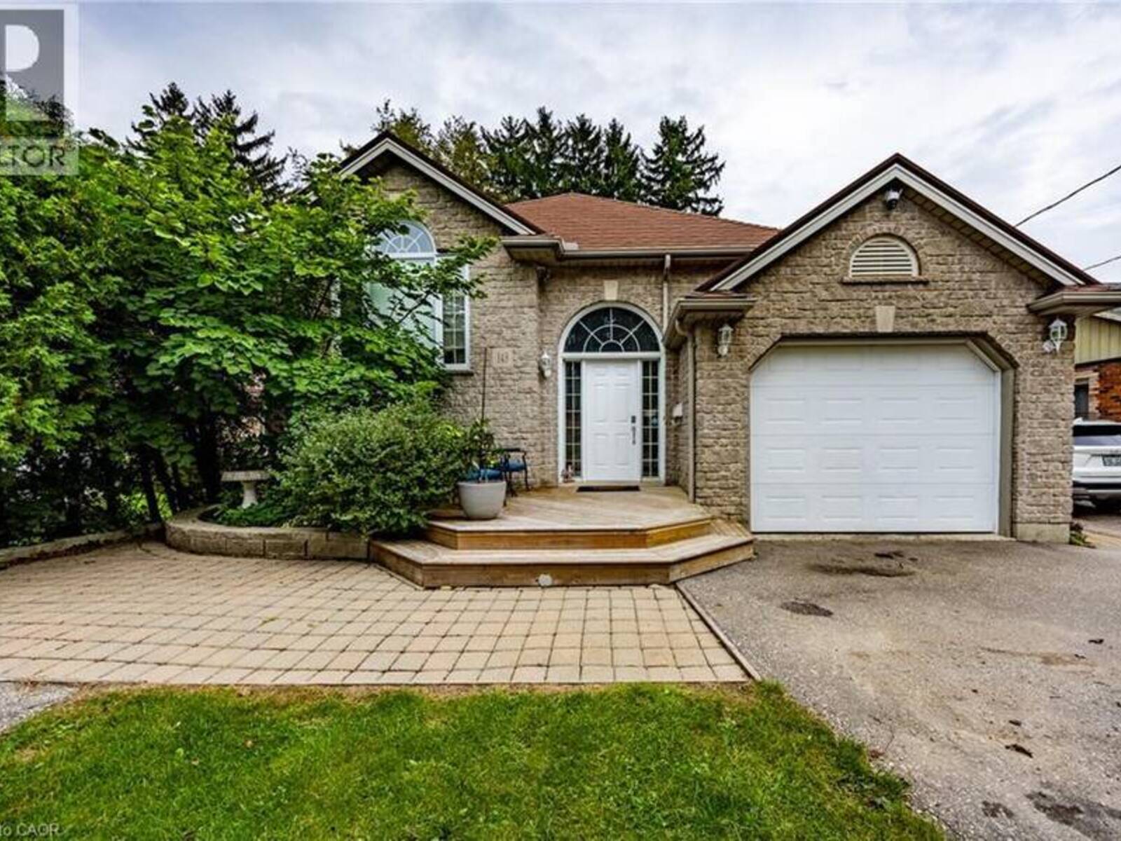 143 ORCHARD Avenue, Simcoe, Ontario N3Y 3H5