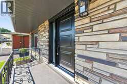 26 PARKLANDS Drive | Hamilton Ontario | Slide Image Three