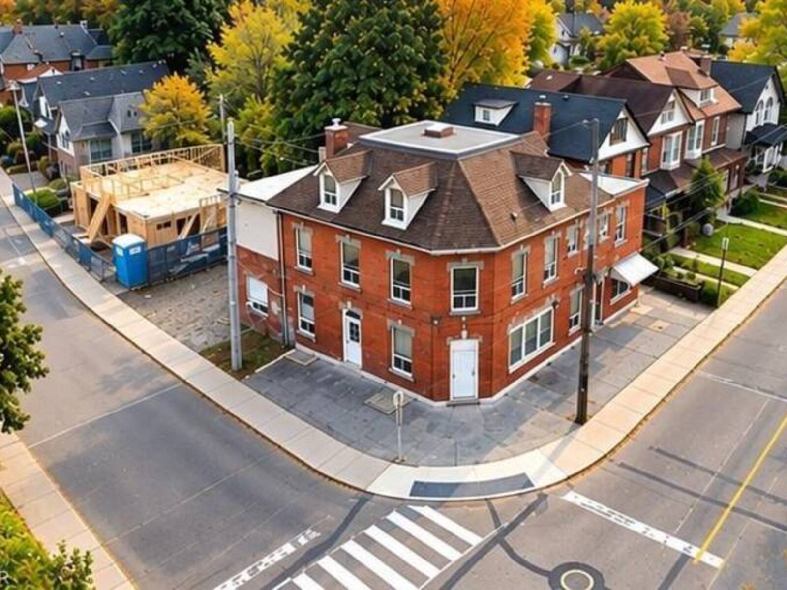 74 LOCKE Street N, Hamilton, Ontario L8R 3A5
