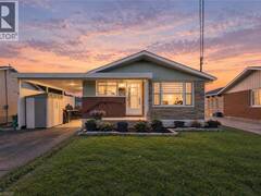 287 SANTONE Avenue Welland Ontario, L3C 2J7