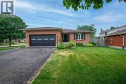 363 TWINFLOWER Crescent | Waterloo Ontario | Slide Image Three