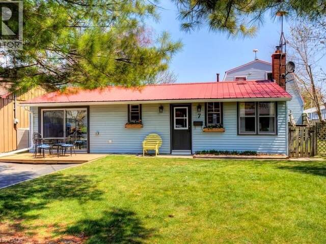 7 WILLOW Avenue Port Rowan Ontario, N0E 1M0 - 4 Bedrooms Waterfront Home For sale