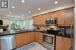 89 BLUE SKY Trail | Waterdown Ontario | Slide Image Eleven