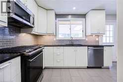 2037 MOUNTAIN GROVE Avenue | Burlington Ontario | Slide Image Nine