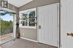 5 PINETREE RD S1 Road | Gravenhurst Ontario | Slide Image Seven