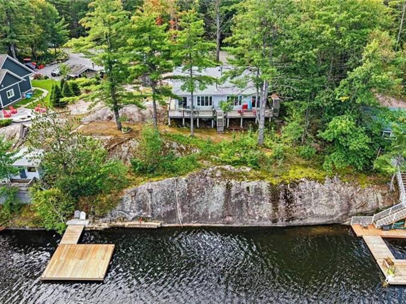 5 PINETREE RD S1, Gravenhurst, Ontario P1P 0E2
