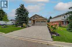 574 CLIPPER Drive | Waterloo Ontario | Slide Image Three