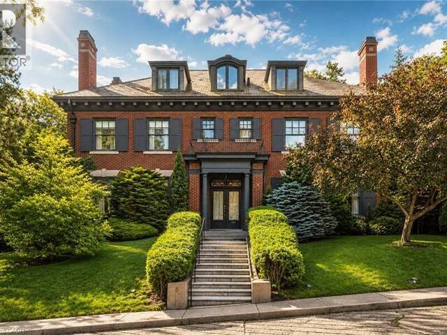 5 UNDERCLIFFE Avenue Hamilton Ontario, L8P 3G9 - 6 Bedrooms Home For Sale