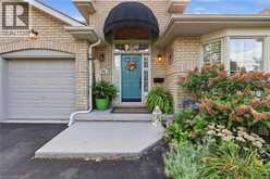 16 RED HAVEN Drive | Grimsby Ontario | Slide Image Three