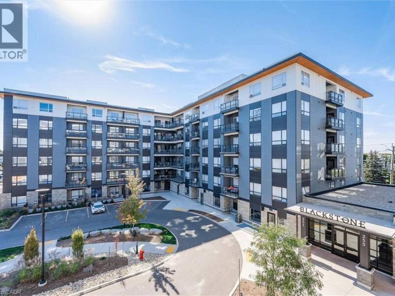 251 NORTHFIELD Drive E Unit# 521, Waterloo, Ontario N2K 0G9